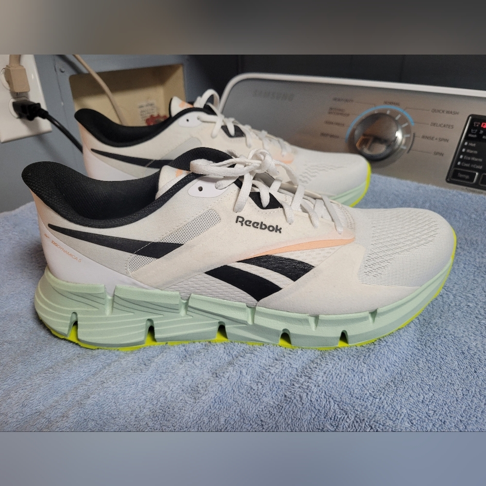 Mens Size 13 Reebok Zig Dynamica 5